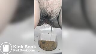 Close up pooping - video 10