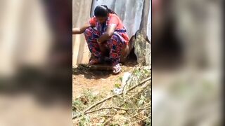 Desi girl outside pooping