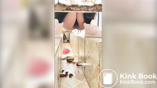 spy camera asian girl pee and shit.video_157