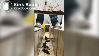 spy camera asian girl pee and shit.video_157