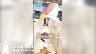 spy camera asian girl pee and shit.video_157