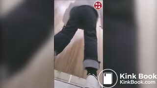 spy camera asian girl pee and shit.video_152