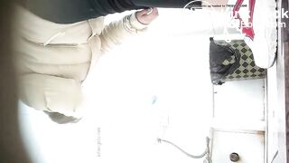 spy camera asian girl pee and shit.video_217