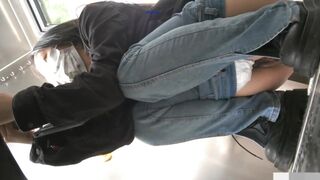 spy camera asian girl pee and shit.video_210