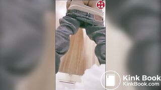 spy camera asian girl pee and shit.video_208