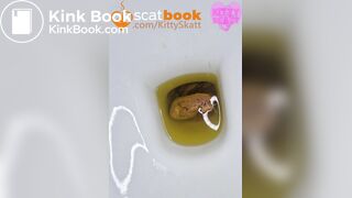 Busy airport dump - video 2