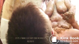 eating shit straight from her ass