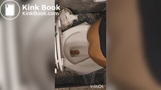 Ebony girl shitting at friends house - video 2