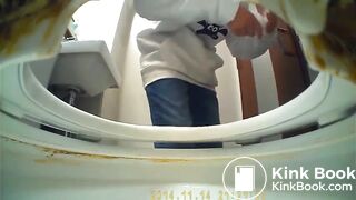 PEEPING AT CHINESE GIRLS USING THE RESTROOM.video-065