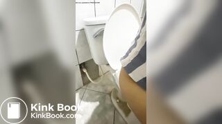 Girl Toilet Fart