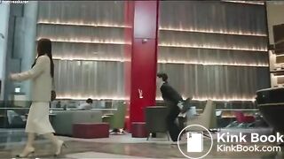 Korean Attorney has to poop in another person’s car