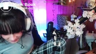 Streamer shits herself in stream