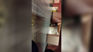 Girl Pooping - video 112