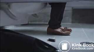 Woman shitting on the toilet - video 2