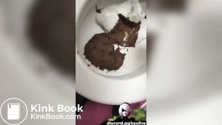 Girl takes big shit - video 5
