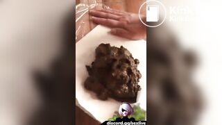 Girl takes big shit - video 5