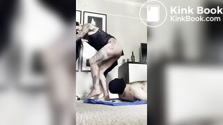 Lucky mf gets her morning shit