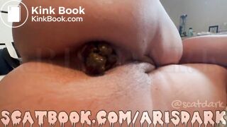 Pooping at the bed @SCATDARK