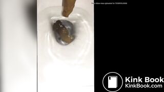 Sexy girl pooping 1.9