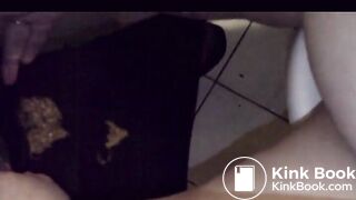 girl shits - video 18