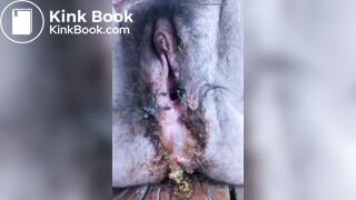 flies in dirty smelly pussy