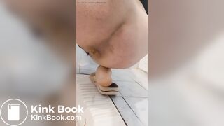 Shitting iranian milf