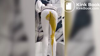 Diarrhea in white pants - video 2