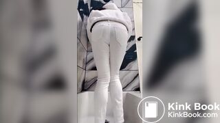 Diarrhea in white pants - video 2