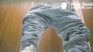 PEEPING AT CHINESE GIRLS USING THE RESTROOM.video-013
