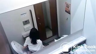 PEEPING AT CHINESE GIRLS USING THE RESTROOM.video-064