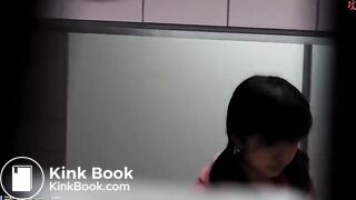 PEEPING AT CHINESE GIRLS USING THE RESTROOM.video-068