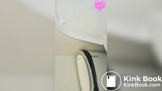 Girls Pooping Selfie - video 100