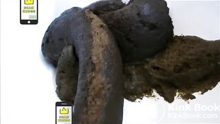 Girl pooping - video 631