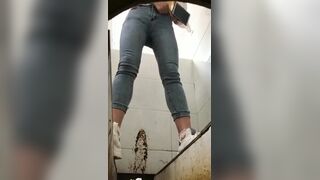 PEEPING AT CHINESE GIRLS USING THE RESTROOM.video-046