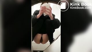 PEEPING AT CHINESE GIRLS USING THE RESTROOM.video-046