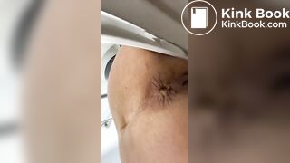 Girl pooping - video 654