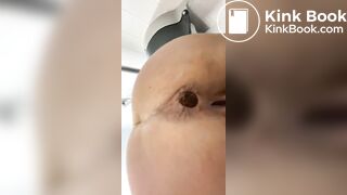 Girl pooping - video 654