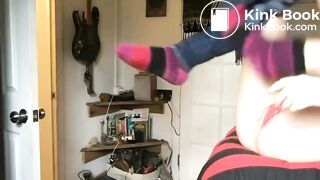 Hot Young Amateur Strips And Shits