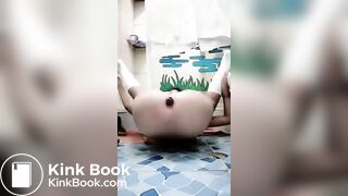 Pooping in weird positions