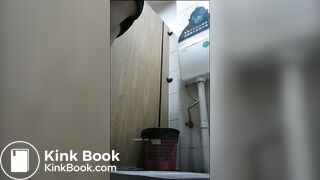 PEEPING AT CHINESE GIRLS USING THE RESTROOM.ZZA_71