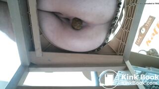 shits on a chair
