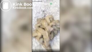 Girl pooping - video 676