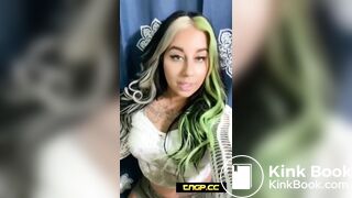 DROP-DEAD GORGEOUS GODDESS GETS CREATIVE WITH HER POOPS