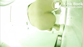 PEEPING AT CHINESE GIRLS USING THE RESTROOM.ZZA_162