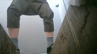 Pooping at Chinese girls using the restroom.ZAA_03