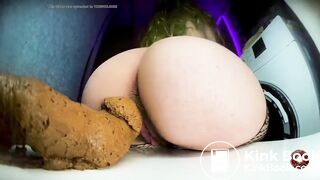 Big ass girl shit