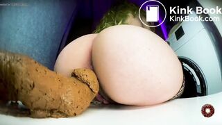 Big ass girl shit