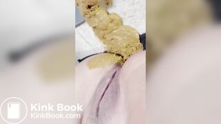 Hot girl creamy shit