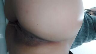 Cute babe takes a shitt