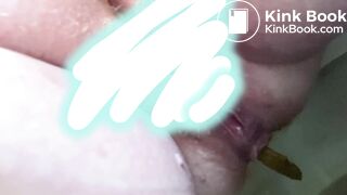 Chubby milf shitting